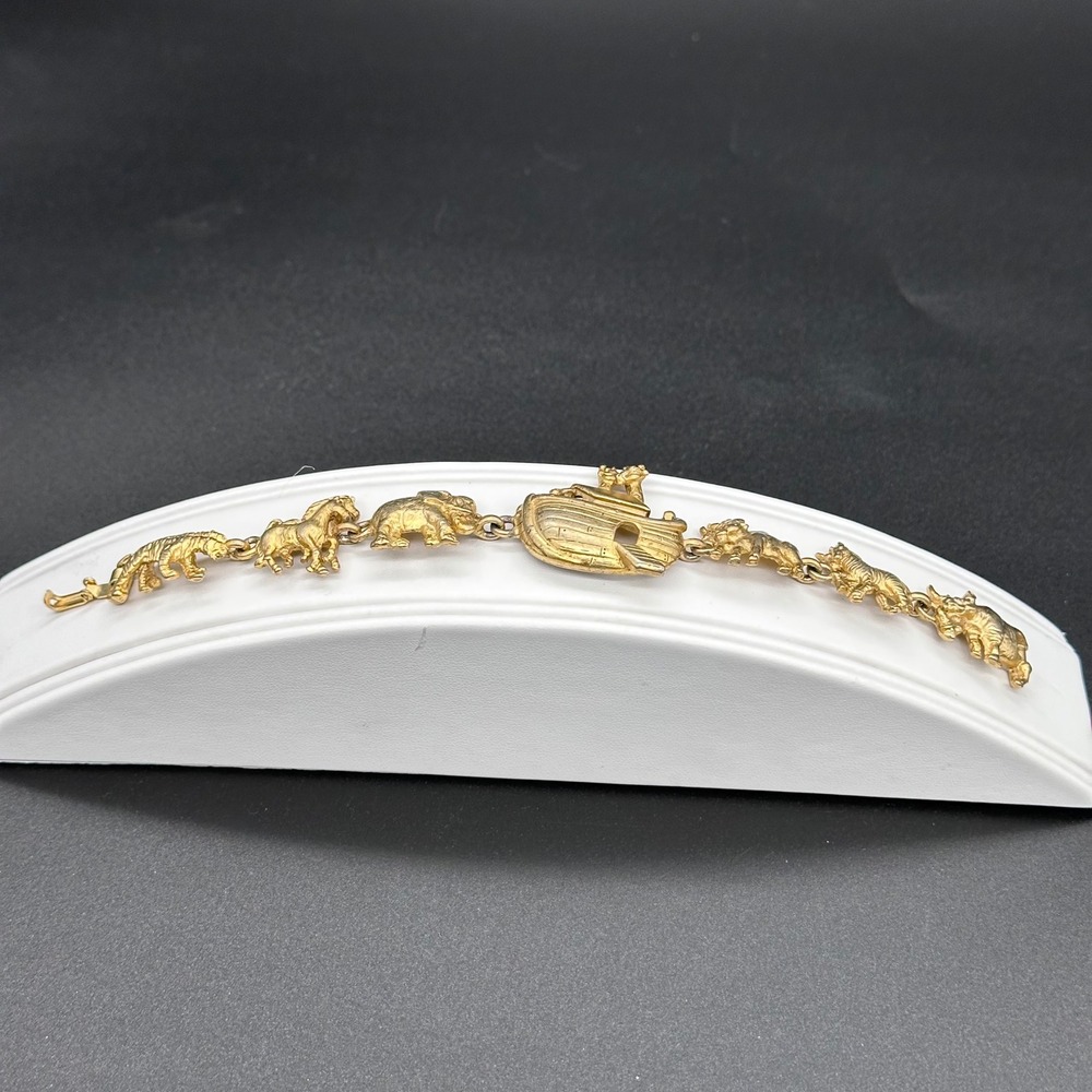 AJC Noahs Ark Link Bracelet Gold Tone Animal Charms Vintage 7.25in